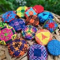 Knöpfe mit Basketweave-Muster