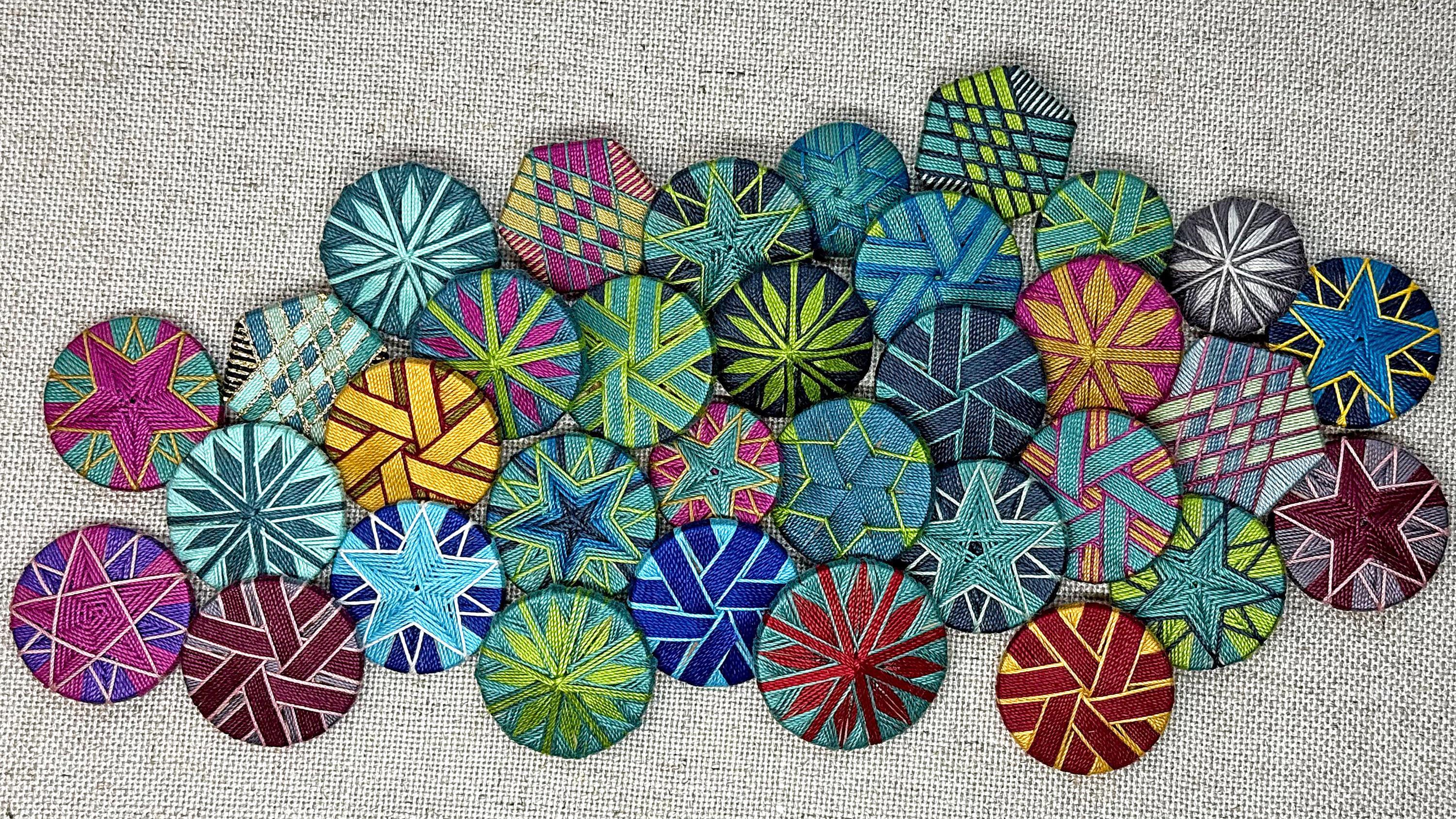 Coburger Knopf & Co. | Zauberstern, Windradknopf und andere raffinierte Posamentenknöpfe